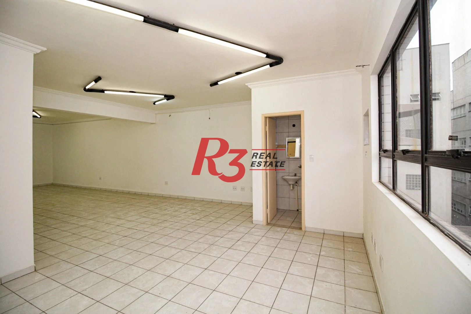 Sala, 65 m² - venda por R$ 300.000,00 ou aluguel por R$ 4.196,00/mês - Vila Matias - Santos/SP