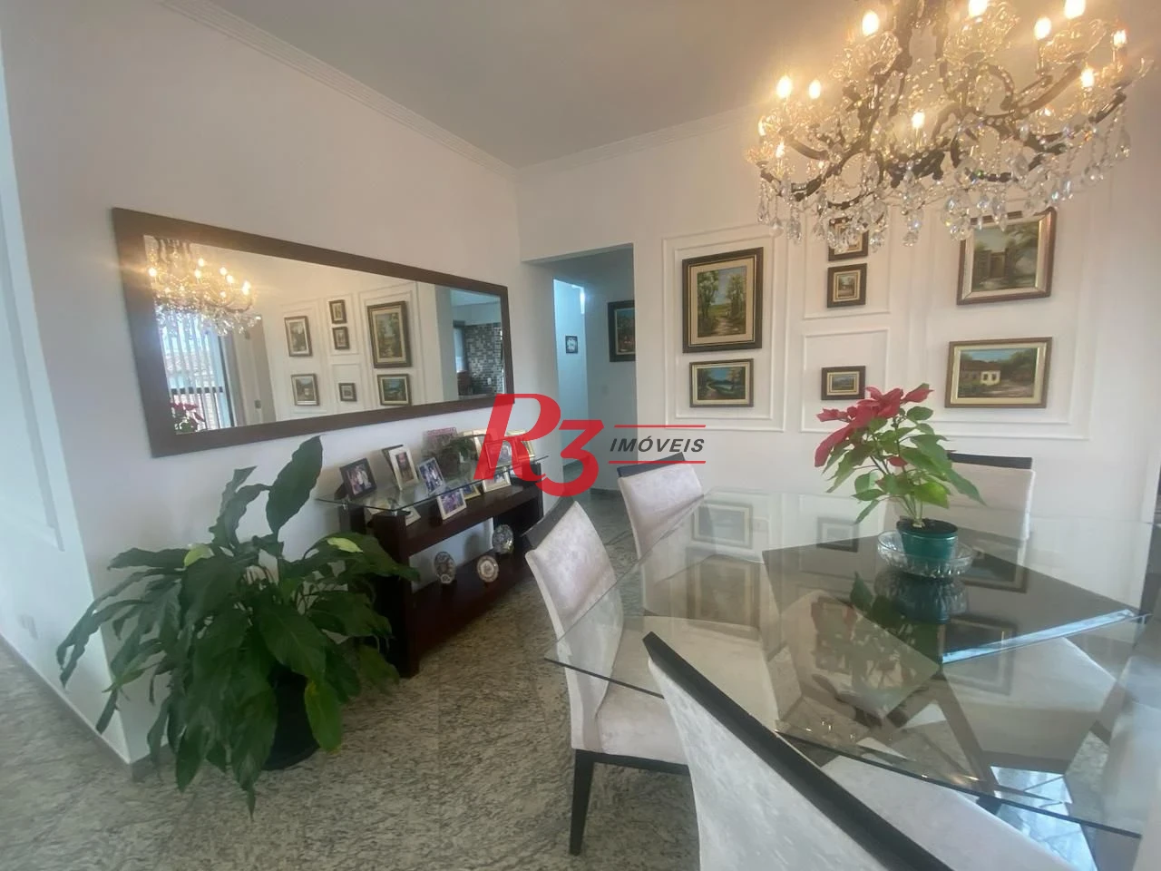 Apartamento com 3 dormitórios à venda, 140 m² por R$ 1.170.000,00 - Embaré - Santos/SP