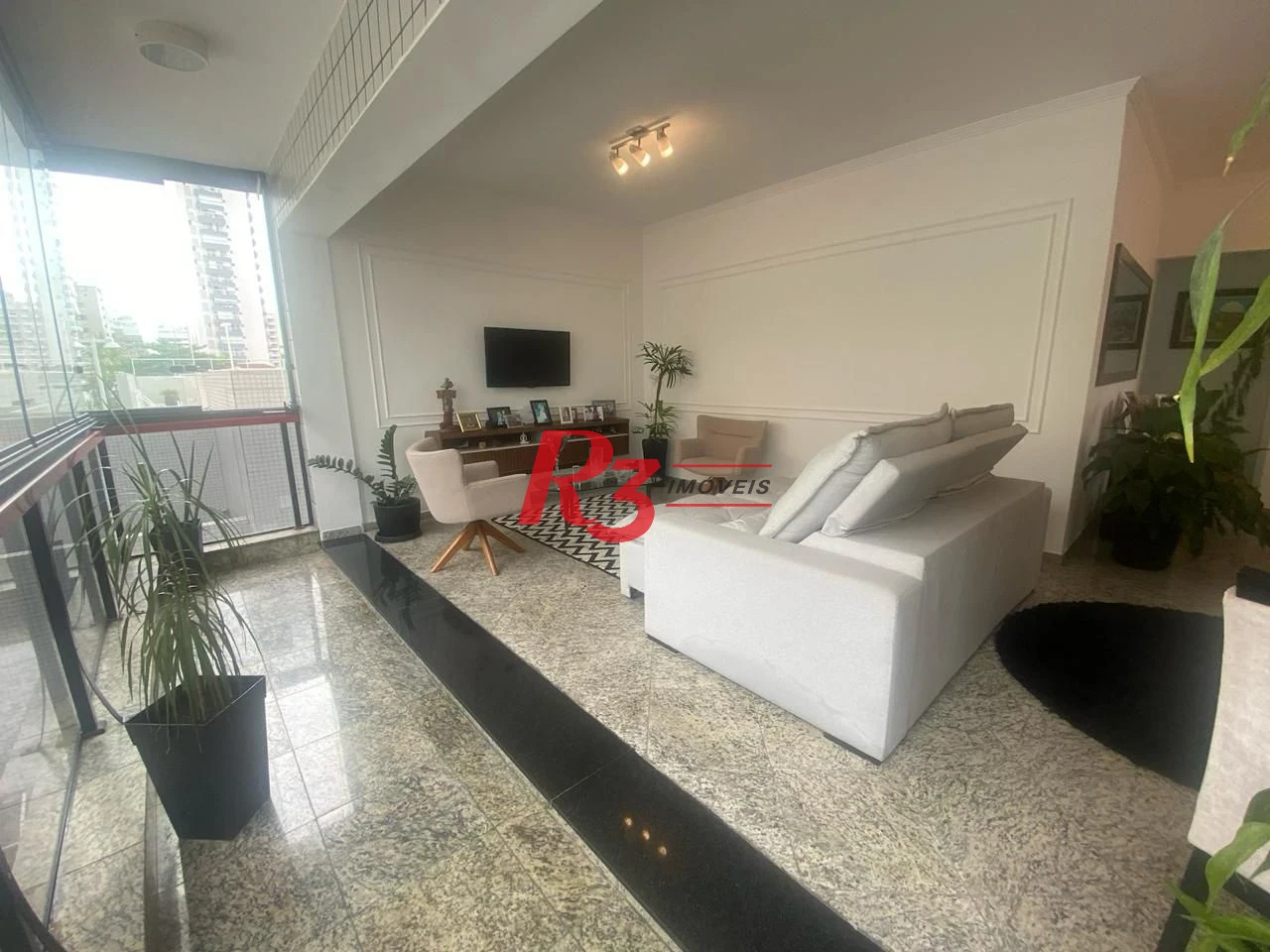 Apartamento com 3 dormitórios à venda, 140 m² por R$ 1.170.000,00 - Embaré - Santos/SP