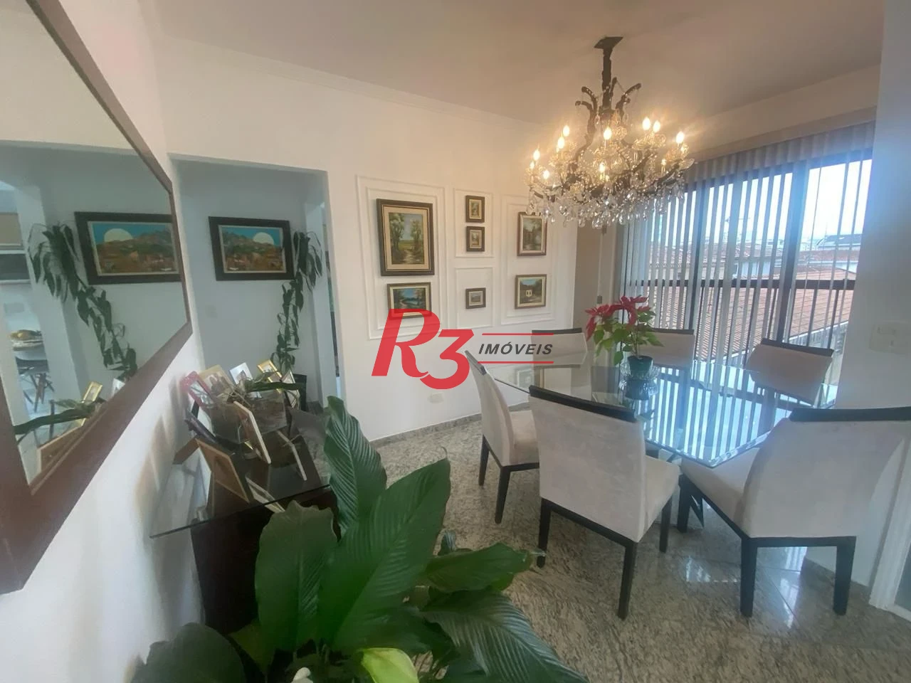 Apartamento com 3 dormitórios à venda, 140 m² por R$ 1.170.000,00 - Embaré - Santos/SP
