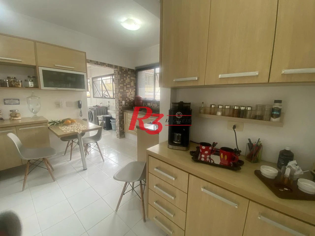 Apartamento com 3 dormitórios à venda, 140 m² por R$ 1.170.000,00 - Embaré - Santos/SP