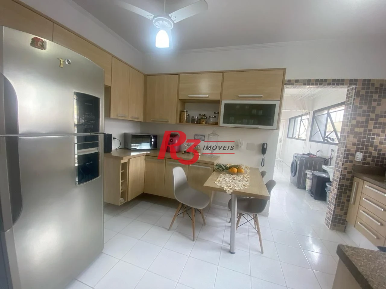 Apartamento com 3 dormitórios à venda, 140 m² por R$ 1.170.000,00 - Embaré - Santos/SP