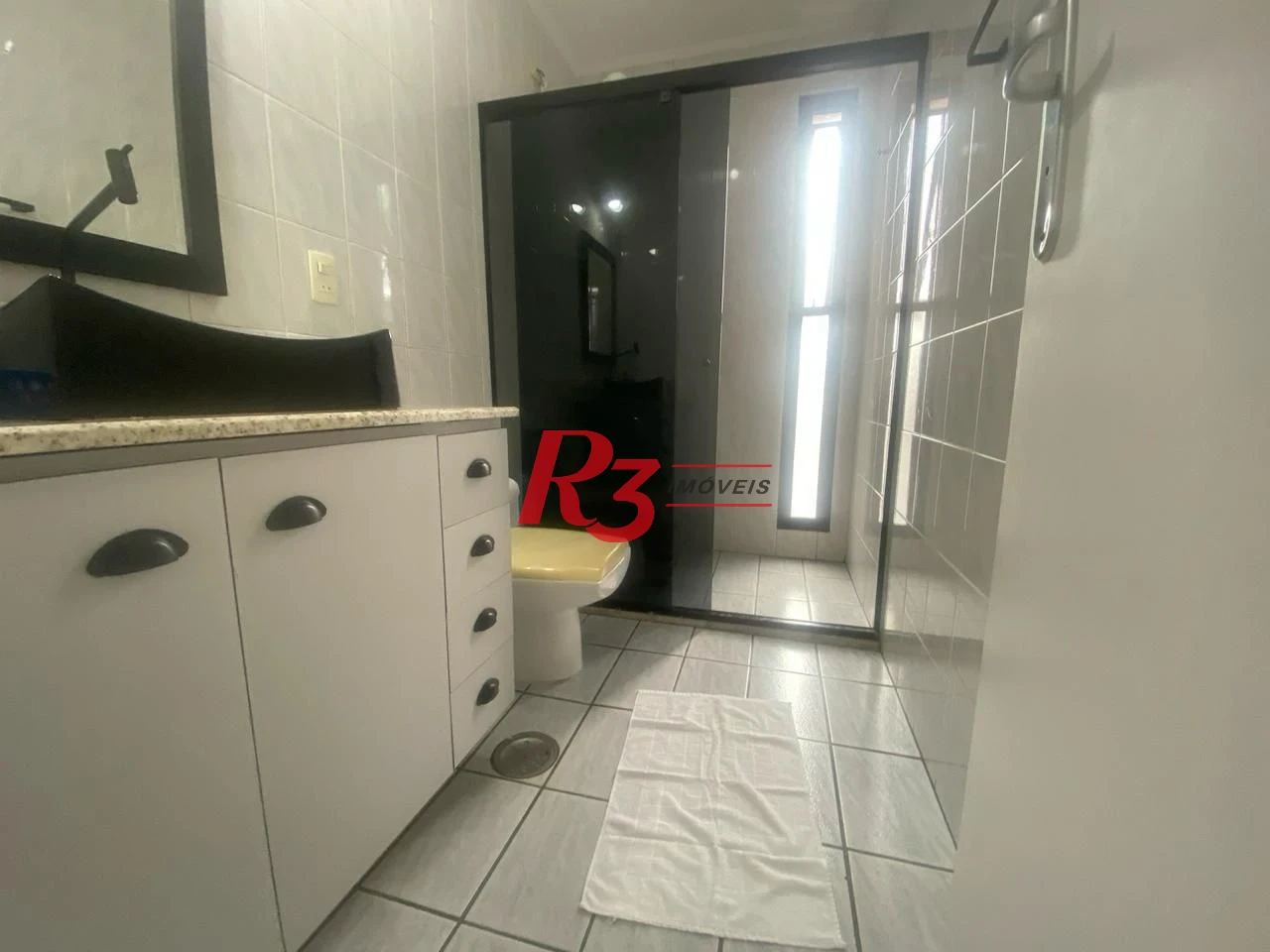 Apartamento com 3 dormitórios à venda, 140 m² por R$ 1.170.000,00 - Embaré - Santos/SP