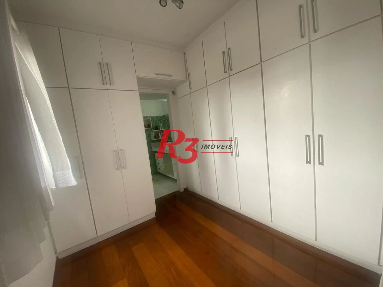 Apartamento com 3 dormitórios à venda, 140 m² por R$ 1.170.000,00 - Embaré - Santos/SP
