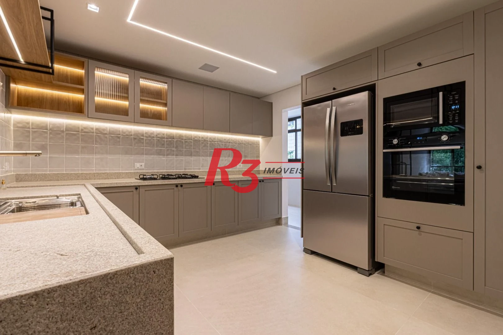 Apartamento à venda, 185 m² por R$ 2.430.000,00 - Boqueirão - Santos/SP