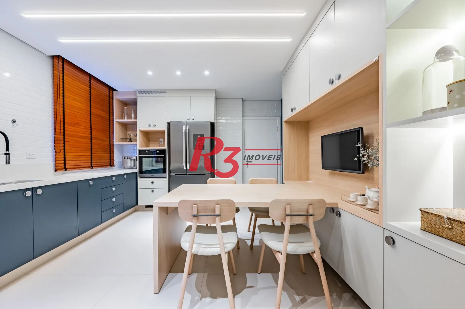 Apartamento com 3 dormitórios à venda, 234 m² por R$ 3.500.000,00 - Boqueirão - Santos/SP