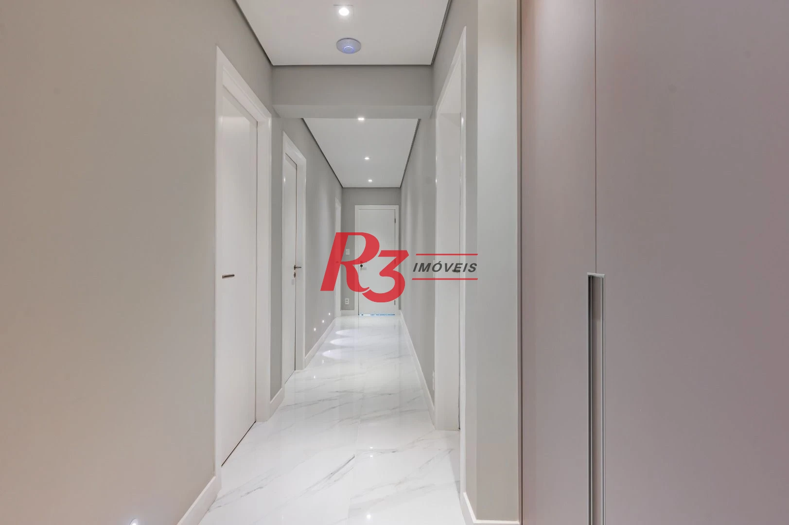 Apartamento com 3 dormitórios à venda, 234 m² por R$ 3.500.000,00 - Boqueirão - Santos/SP