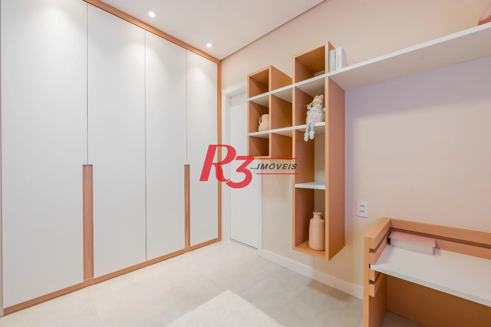 Apartamento com 3 dormitórios à venda, 234 m² por R$ 3.500.000,00 - Boqueirão - Santos/SP