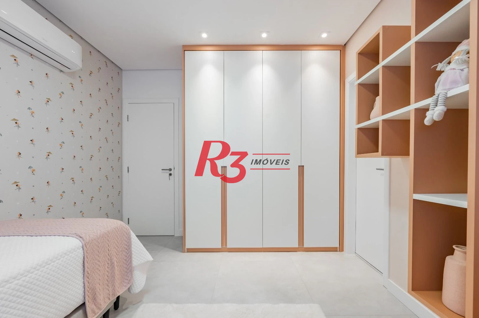 Apartamento com 3 dormitórios à venda, 234 m² por R$ 3.500.000,00 - Boqueirão - Santos/SP
