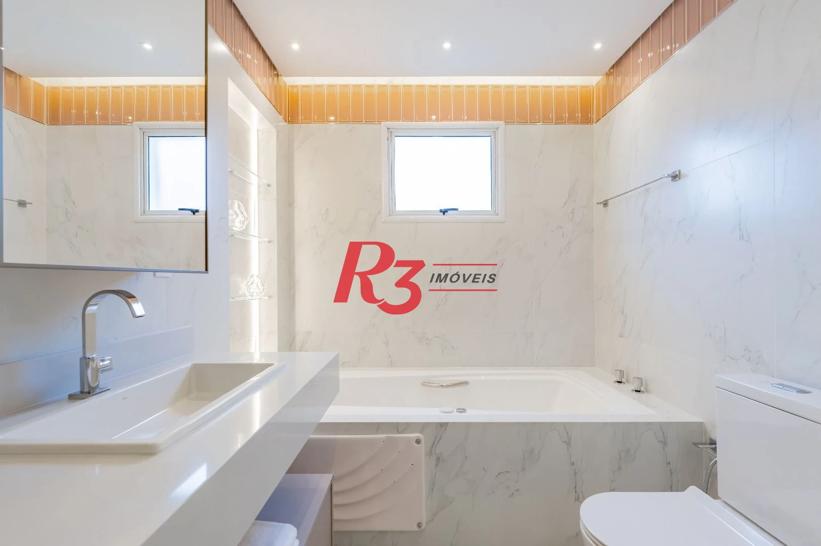 Apartamento com 3 dormitórios à venda, 234 m² por R$ 3.500.000,00 - Boqueirão - Santos/SP