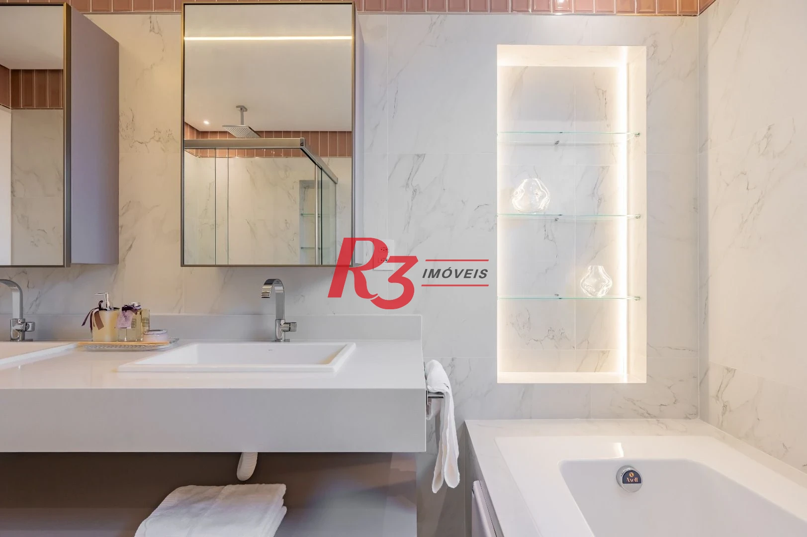 Apartamento com 3 dormitórios à venda, 234 m² por R$ 3.500.000,00 - Boqueirão - Santos/SP