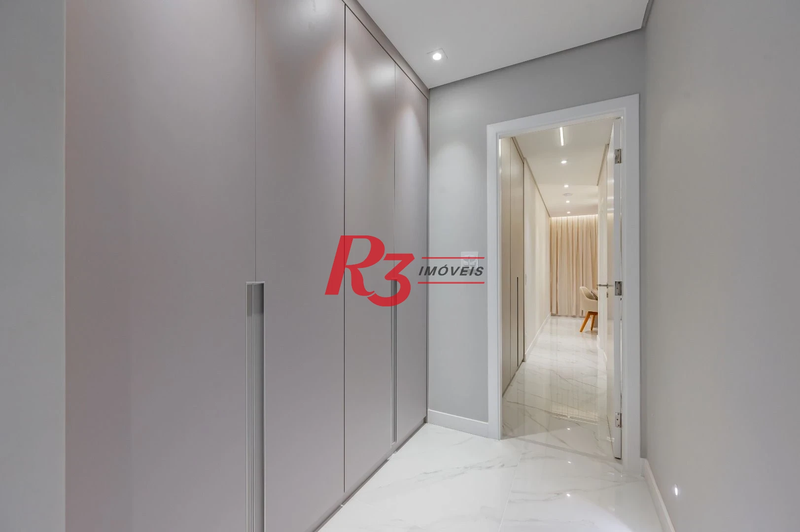 Apartamento com 3 dormitórios à venda, 234 m² por R$ 3.500.000,00 - Boqueirão - Santos/SP