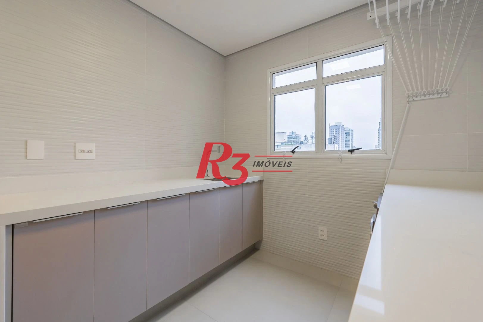 Apartamento com 3 dormitórios à venda, 234 m² por R$ 3.500.000,00 - Boqueirão - Santos/SP