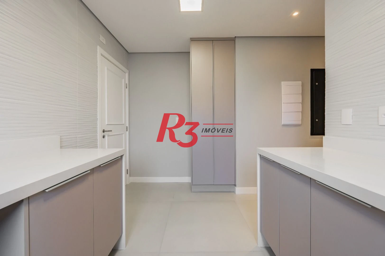 Apartamento com 3 dormitórios à venda, 234 m² por R$ 3.500.000,00 - Boqueirão - Santos/SP