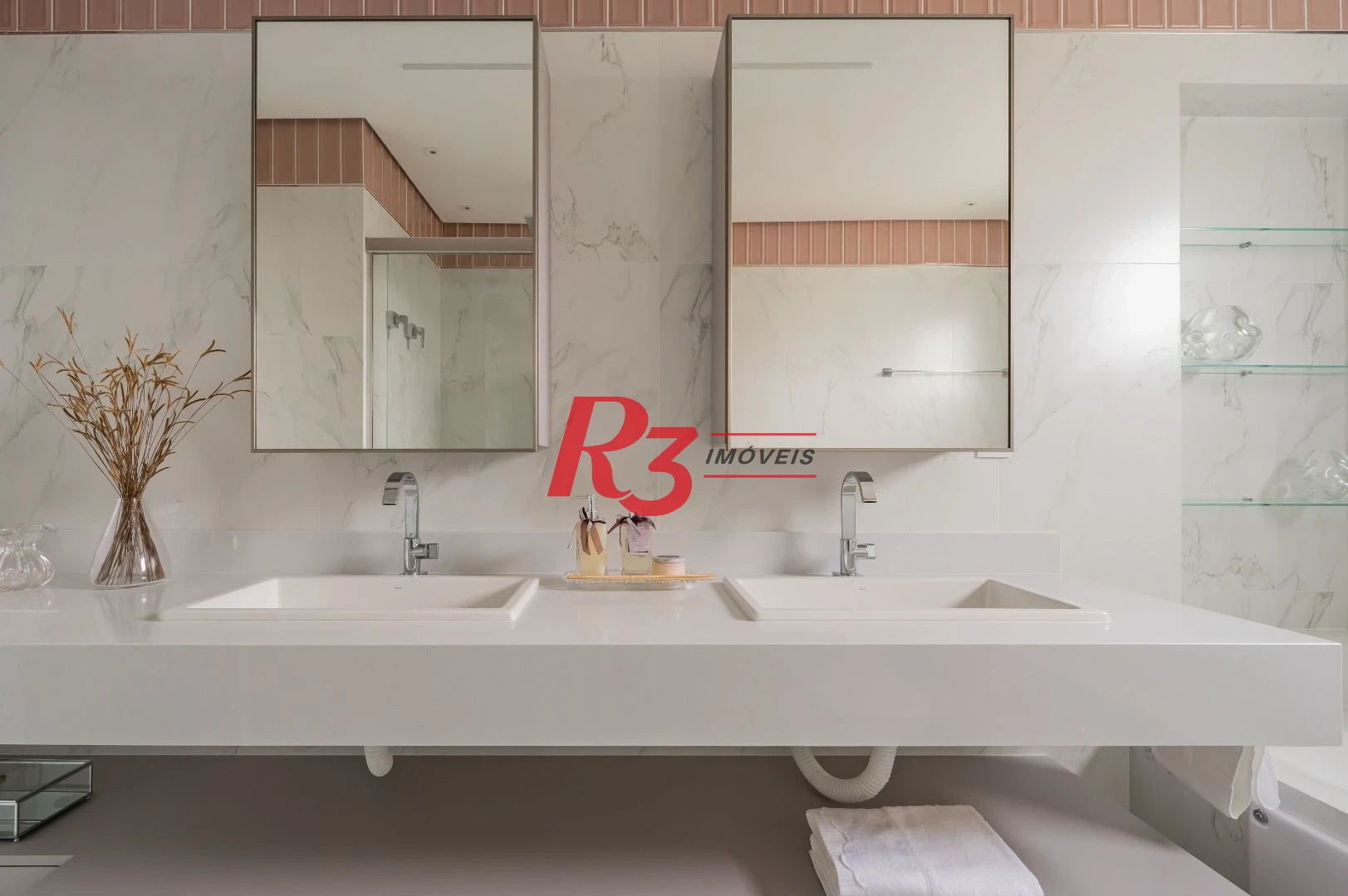 Apartamento com 3 dormitórios à venda, 234 m² por R$ 3.500.000,00 - Boqueirão - Santos/SP