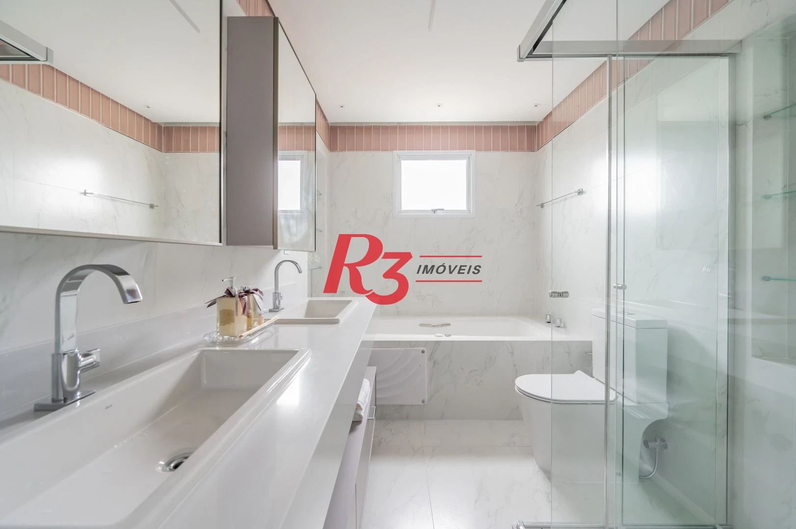 Apartamento com 3 dormitórios à venda, 234 m² por R$ 3.500.000,00 - Boqueirão - Santos/SP