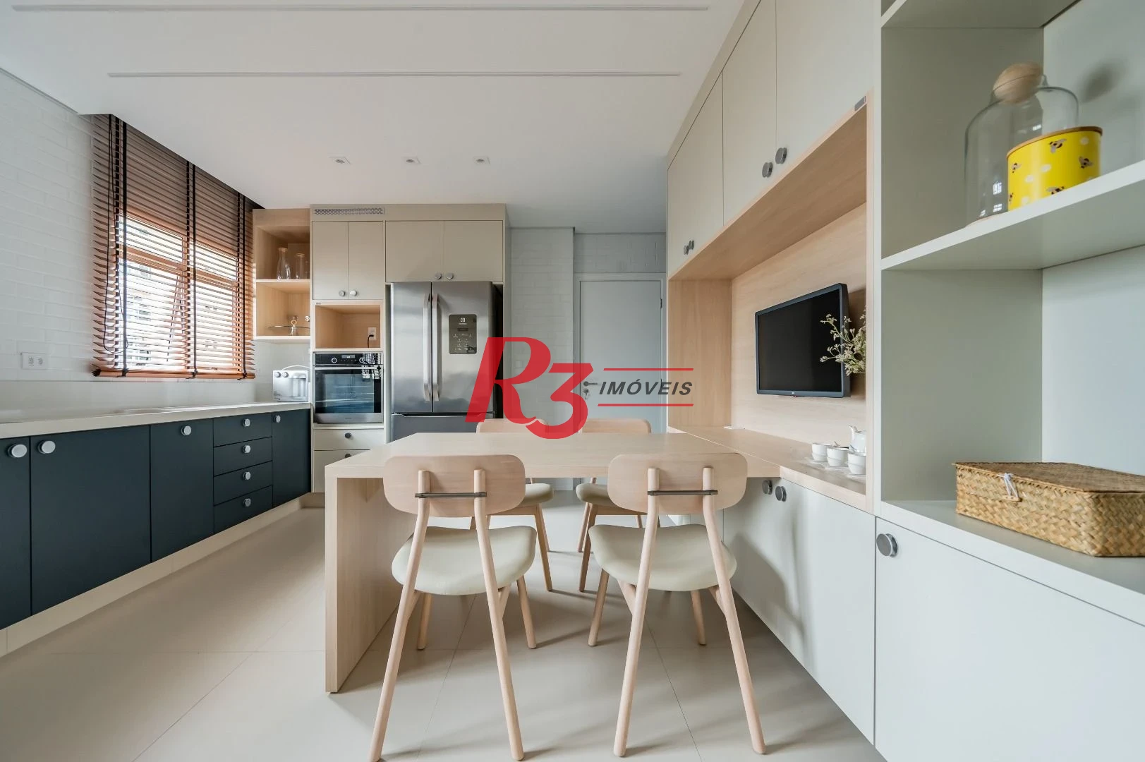 Apartamento com 3 dormitórios à venda, 234 m² por R$ 3.500.000,00 - Boqueirão - Santos/SP