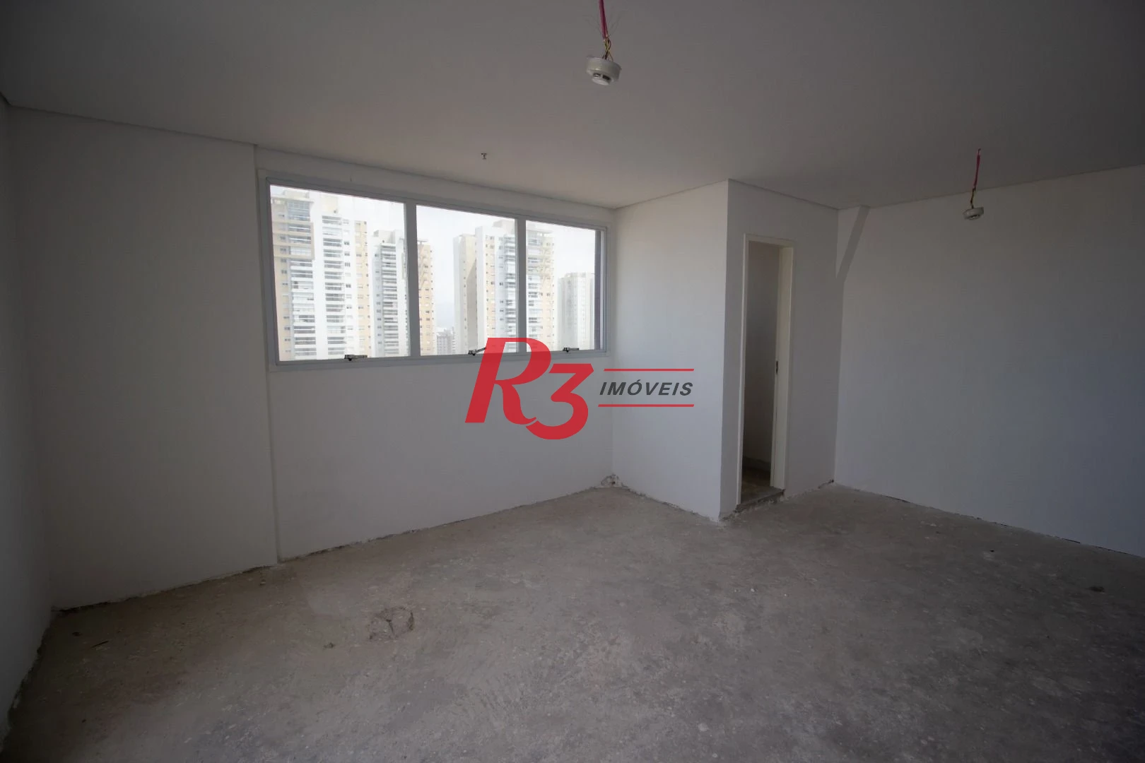Sala à venda, 36 m² por R$ 359.370,00 - Ponta da Praia - Santos/SP