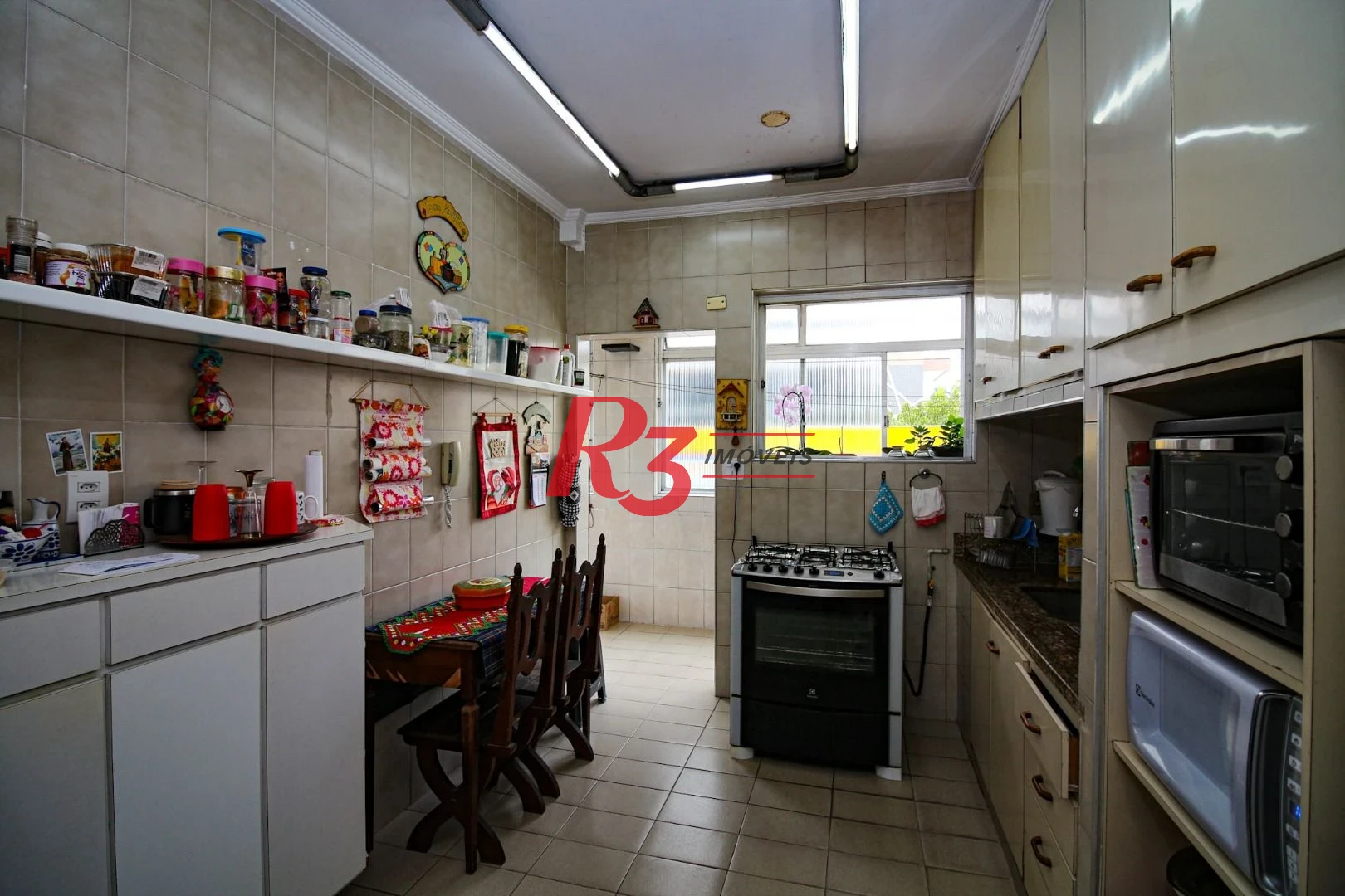 Apartamento com 3 dormitórios à venda, 146 m² por R$ 700.000,00 - Gonzaga - Santos/SP
