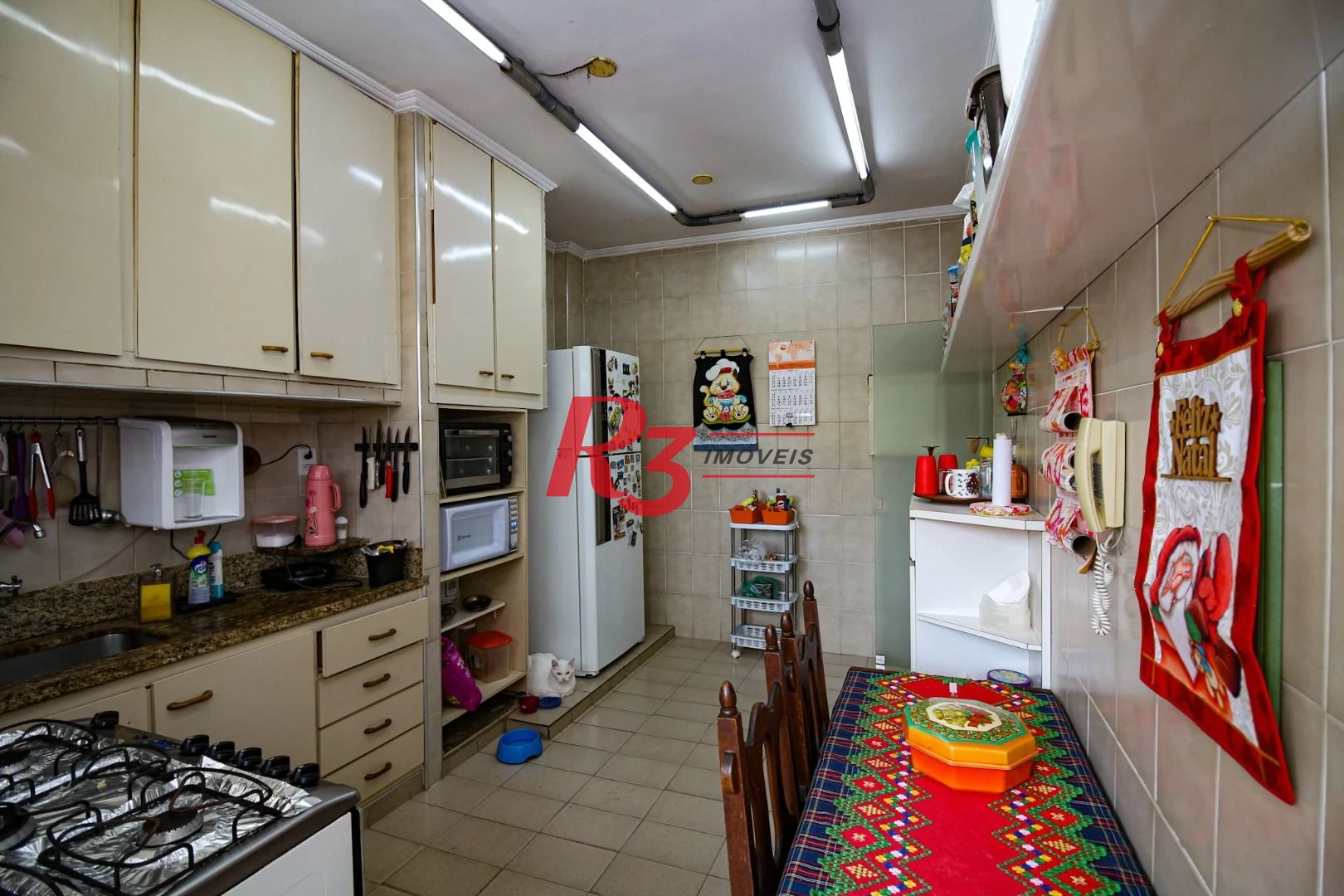 Apartamento com 3 dormitórios à venda, 146 m² por R$ 700.000,00 - Gonzaga - Santos/SP