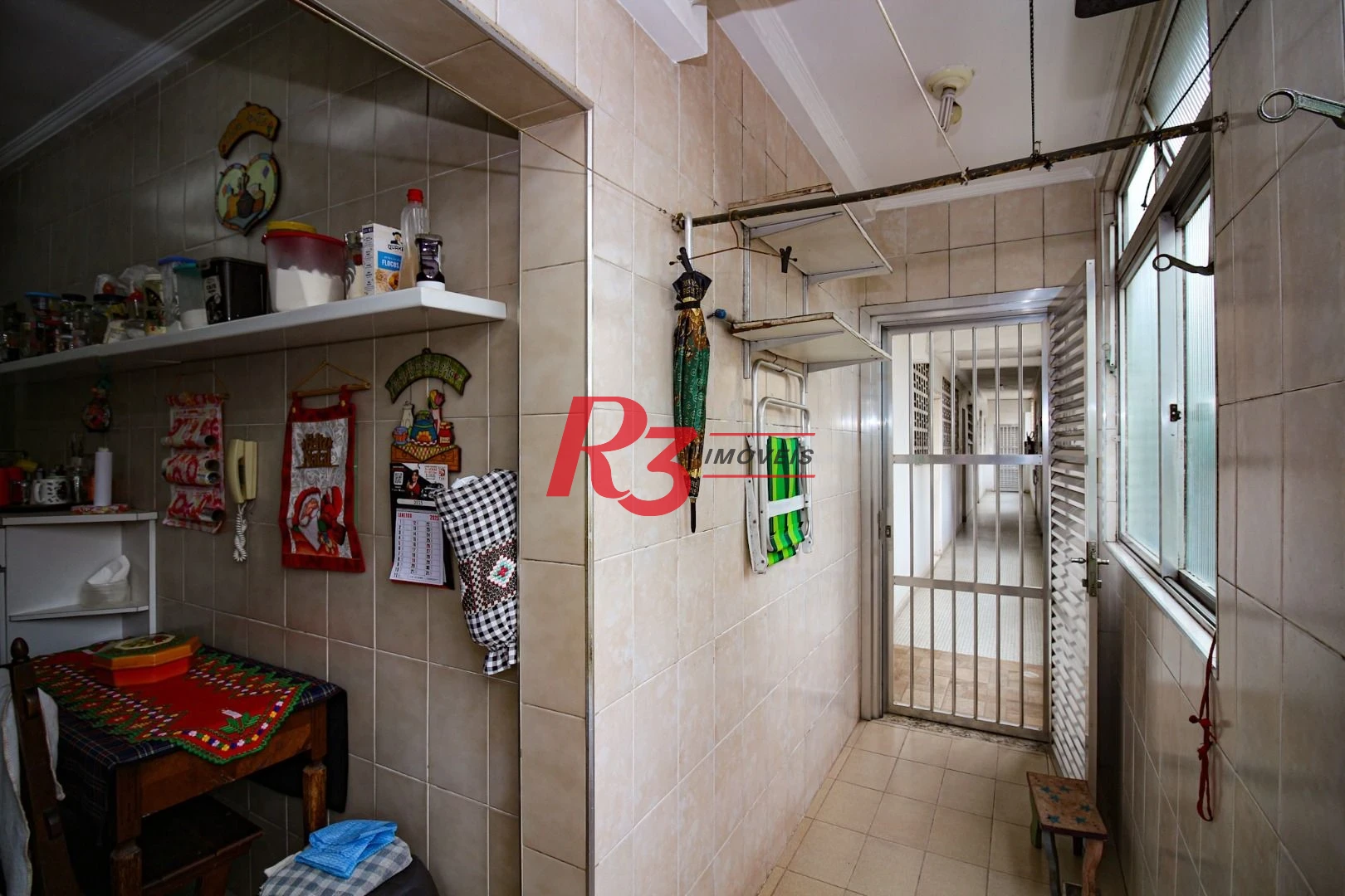Apartamento com 3 dormitórios à venda, 146 m² por R$ 700.000,00 - Gonzaga - Santos/SP