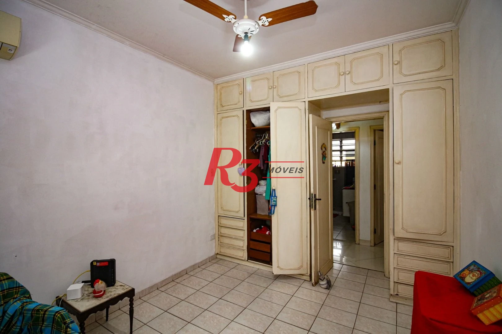 Apartamento com 3 dormitórios à venda, 146 m² por R$ 700.000,00 - Gonzaga - Santos/SP