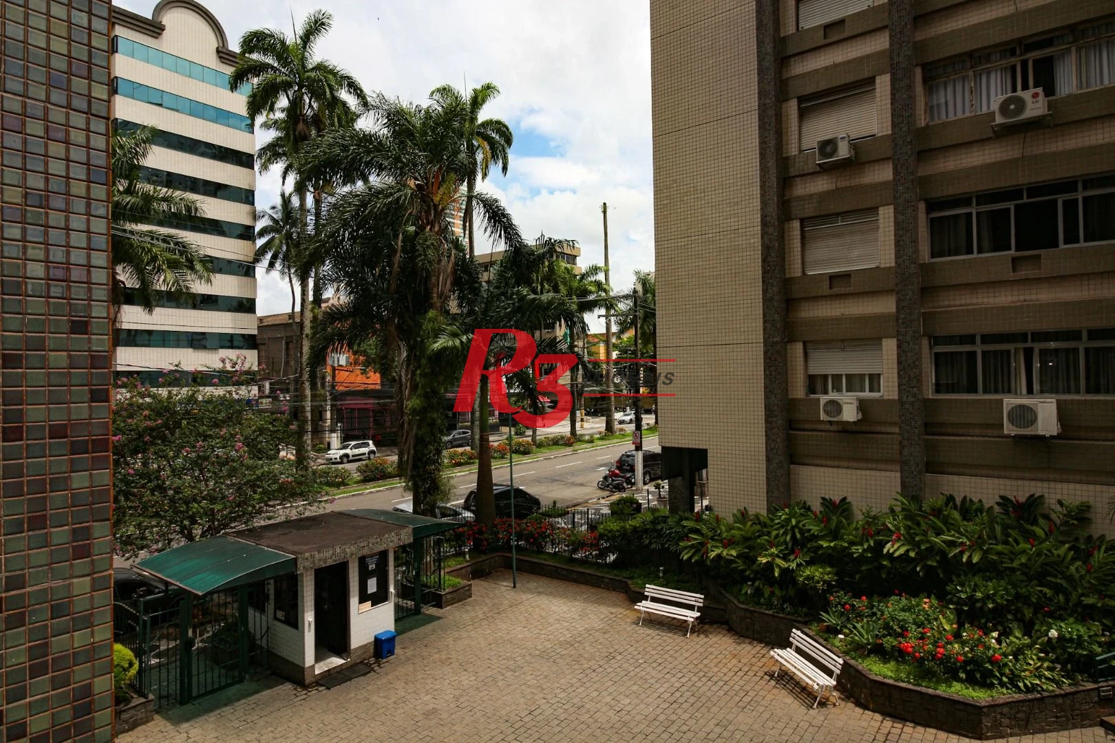 Apartamento com 3 dormitórios à venda, 146 m² por R$ 700.000,00 - Gonzaga - Santos/SP