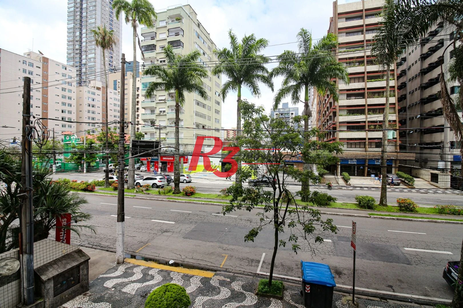 Apartamento com 3 dormitórios à venda, 146 m² por R$ 700.000,00 - Gonzaga - Santos/SP