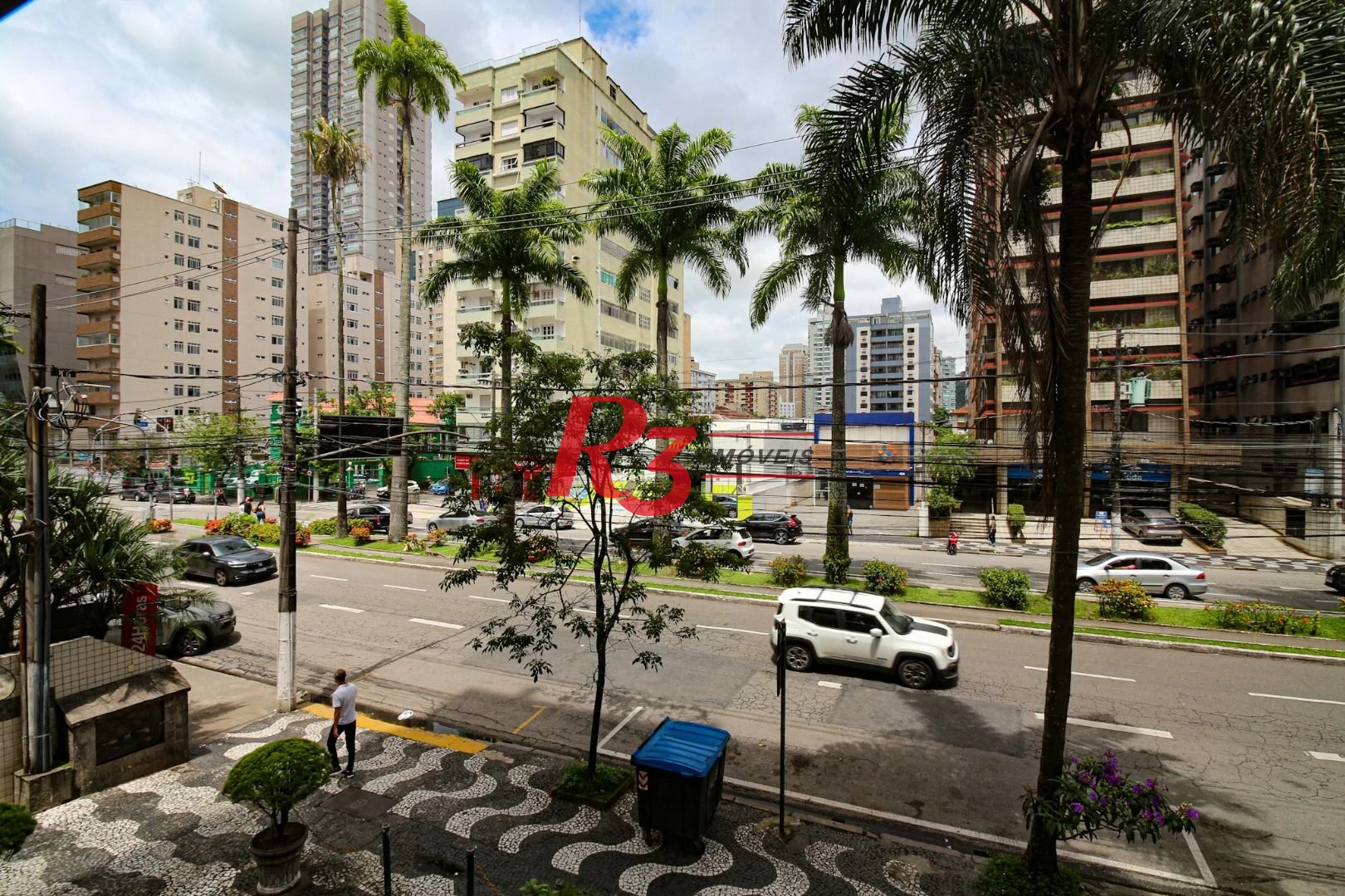 Apartamento com 3 dormitórios à venda, 146 m² por R$ 700.000,00 - Gonzaga - Santos/SP