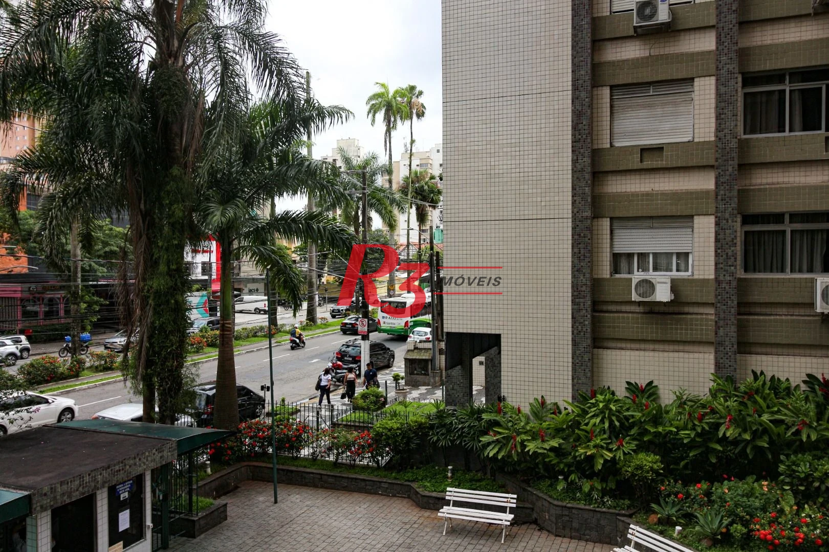 Apartamento com 3 dormitórios à venda, 146 m² por R$ 700.000,00 - Gonzaga - Santos/SP