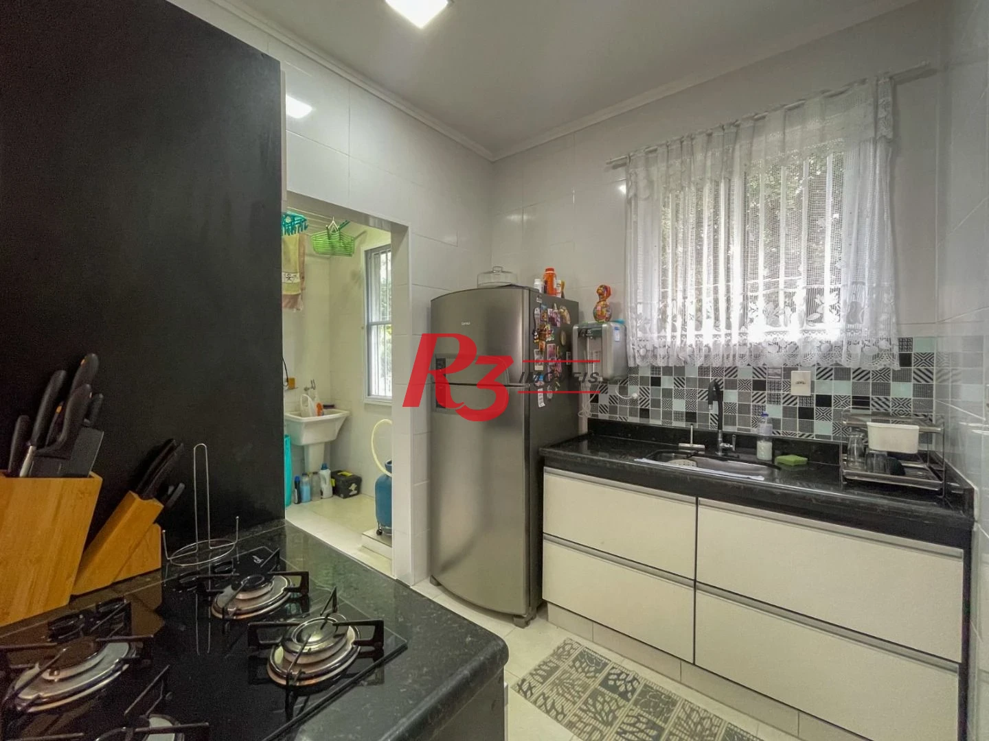Sobreposta com 2 dormitórios à venda, 73 m² por R$ 564.000 - Boqueirão - Santos/SP
