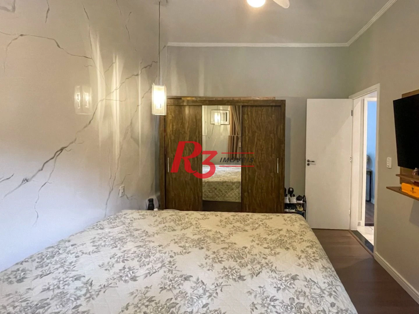 Sobreposta com 2 dormitórios à venda, 73 m² por R$ 564.000 - Boqueirão - Santos/SP