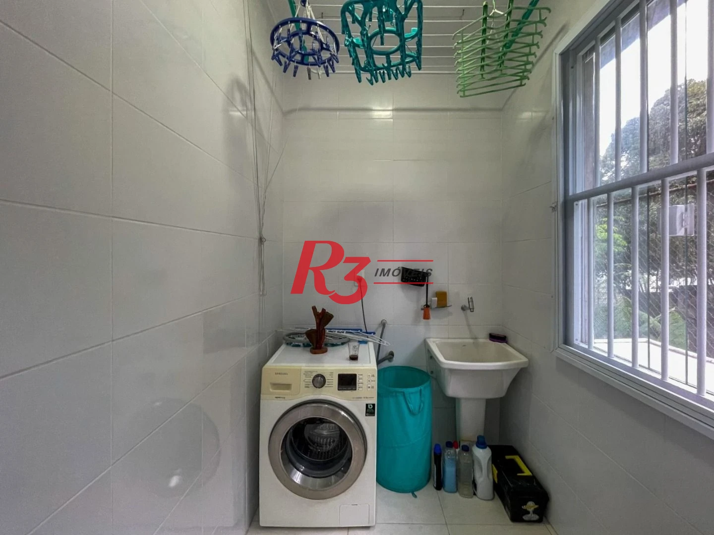 Sobreposta com 2 dormitórios à venda, 73 m² por R$ 564.000 - Boqueirão - Santos/SP