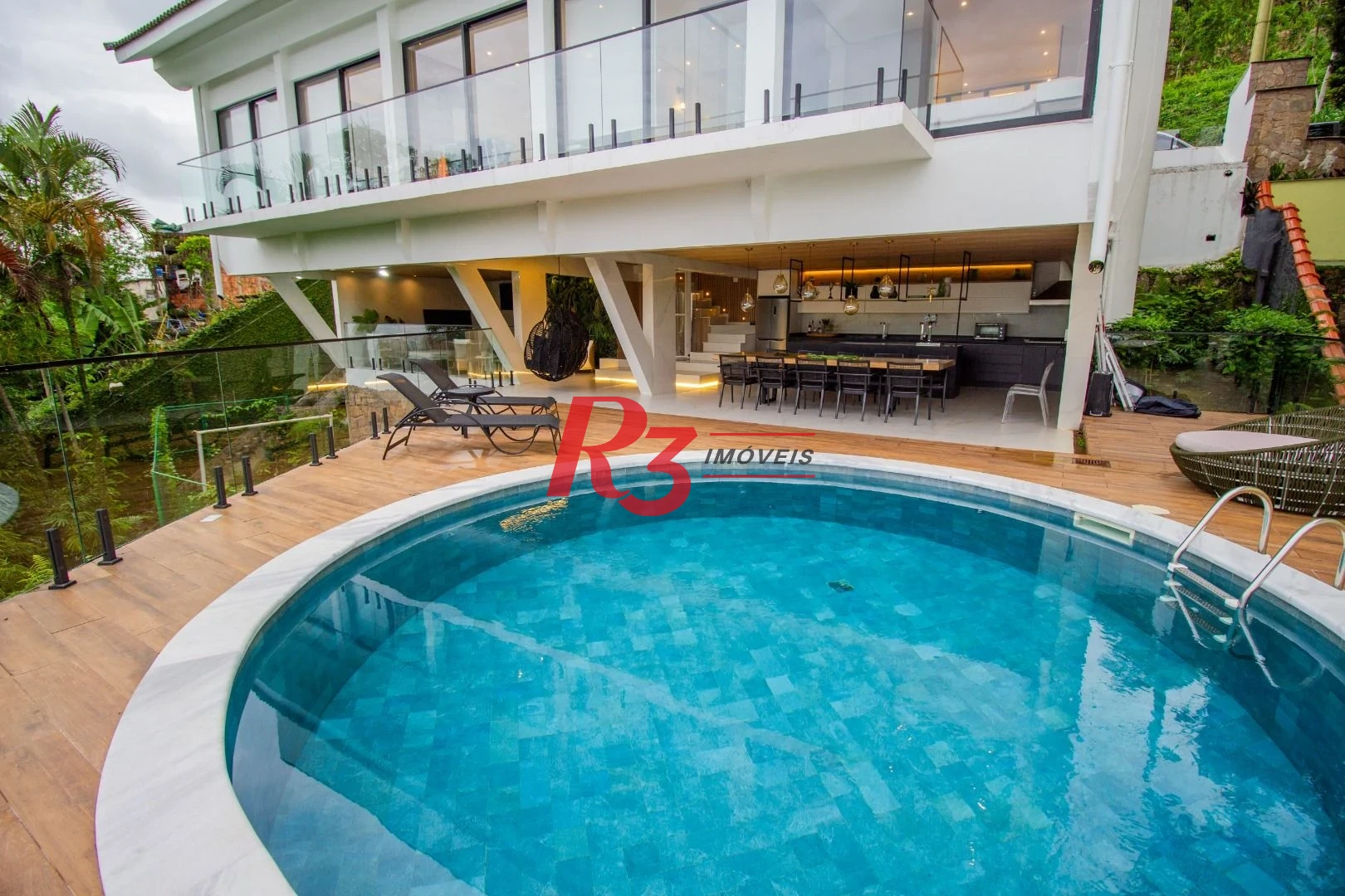 Casa com 4 dormitórios, 600 m² - venda por R$ 8.500.000,00 ou aluguel por R$ 50.000,00/mês - Marapé - Santos/SP