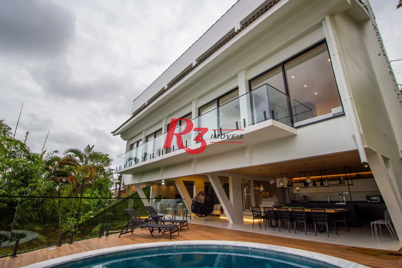Casa com 4 dormitórios, 600 m² - venda por R$ 8.500.000,00 ou aluguel por R$ 50.000,00/mês - Marapé - Santos/SP