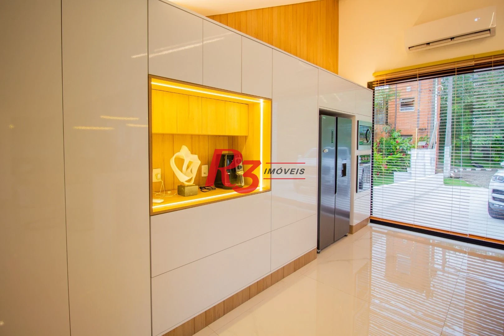 Casa com 4 dormitórios, 600 m² - venda por R$ 8.500.000,00 ou aluguel por R$ 50.000,00/mês - Marapé - Santos/SP