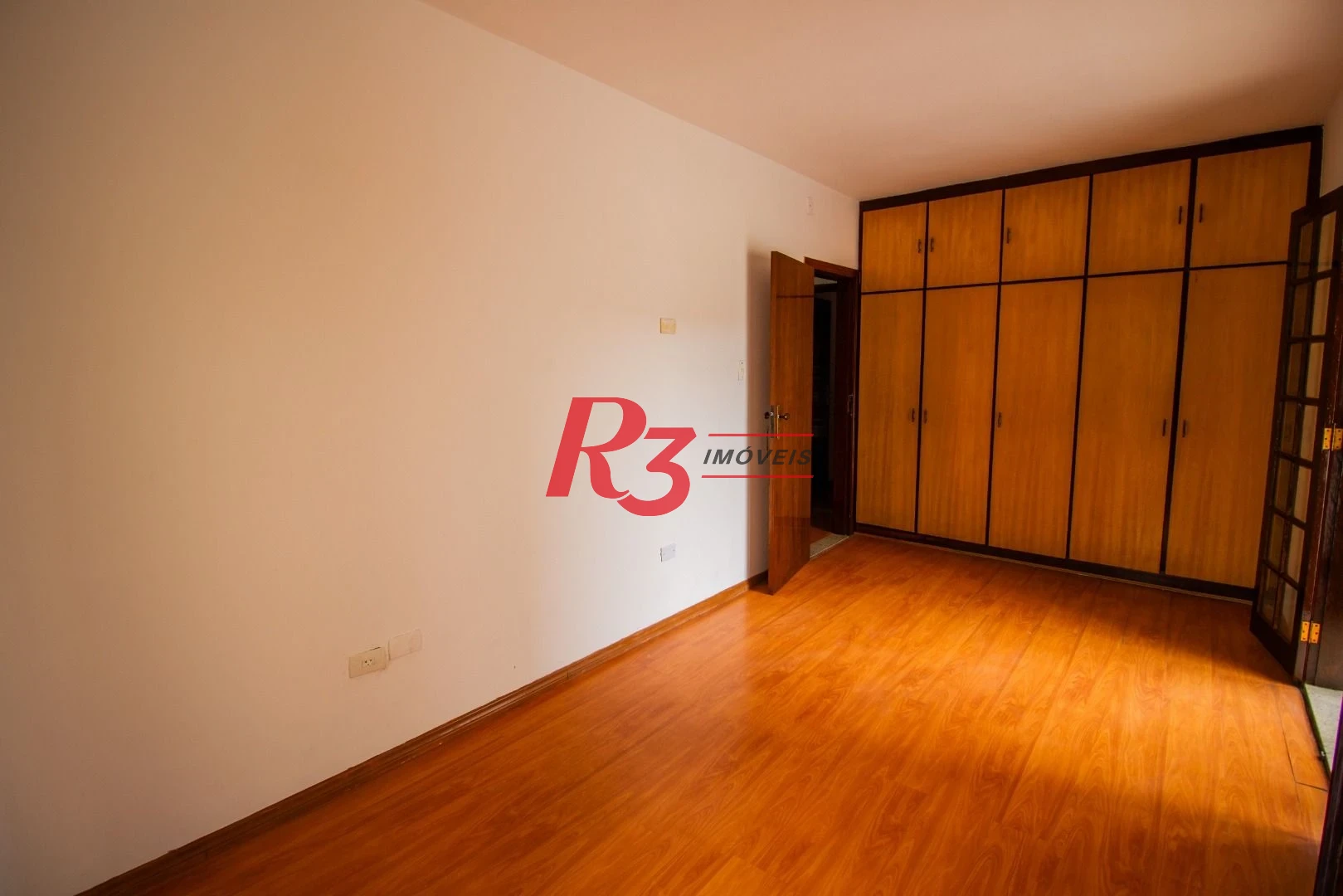 Casa com 4 dormitórios para alugar, 385 m² por R$ 20.934,21/mês - Ponta da Praia - Santos/SP