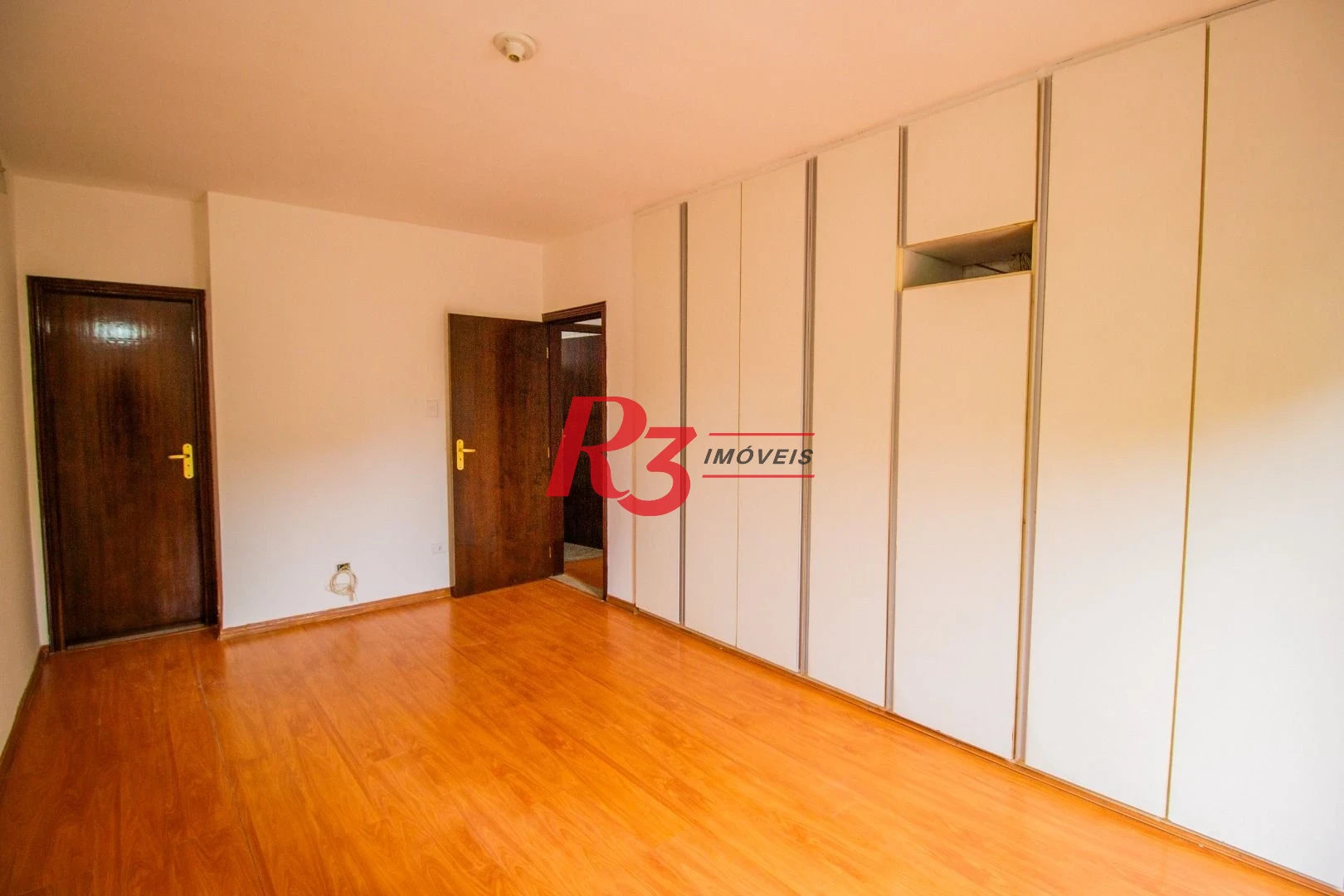 Casa com 4 dormitórios para alugar, 385 m² por R$ 20.934,21/mês - Ponta da Praia - Santos/SP