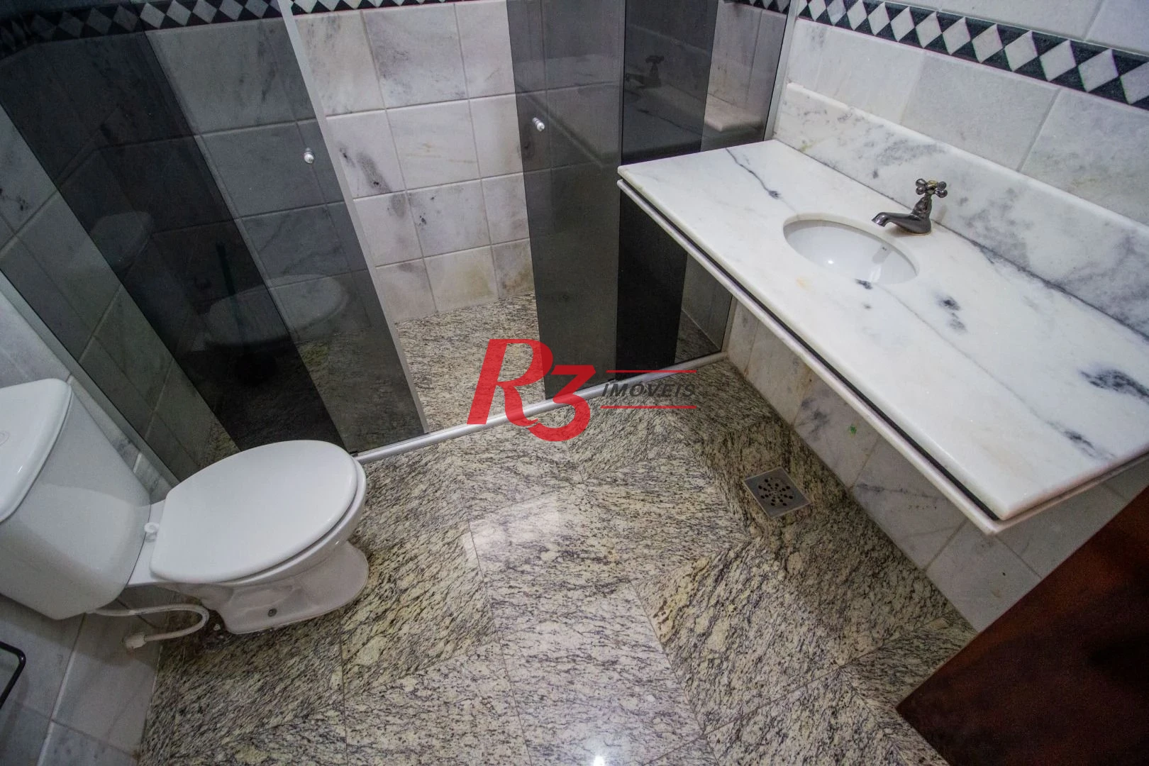 Casa com 4 dormitórios para alugar, 385 m² por R$ 20.934,21/mês - Ponta da Praia - Santos/SP