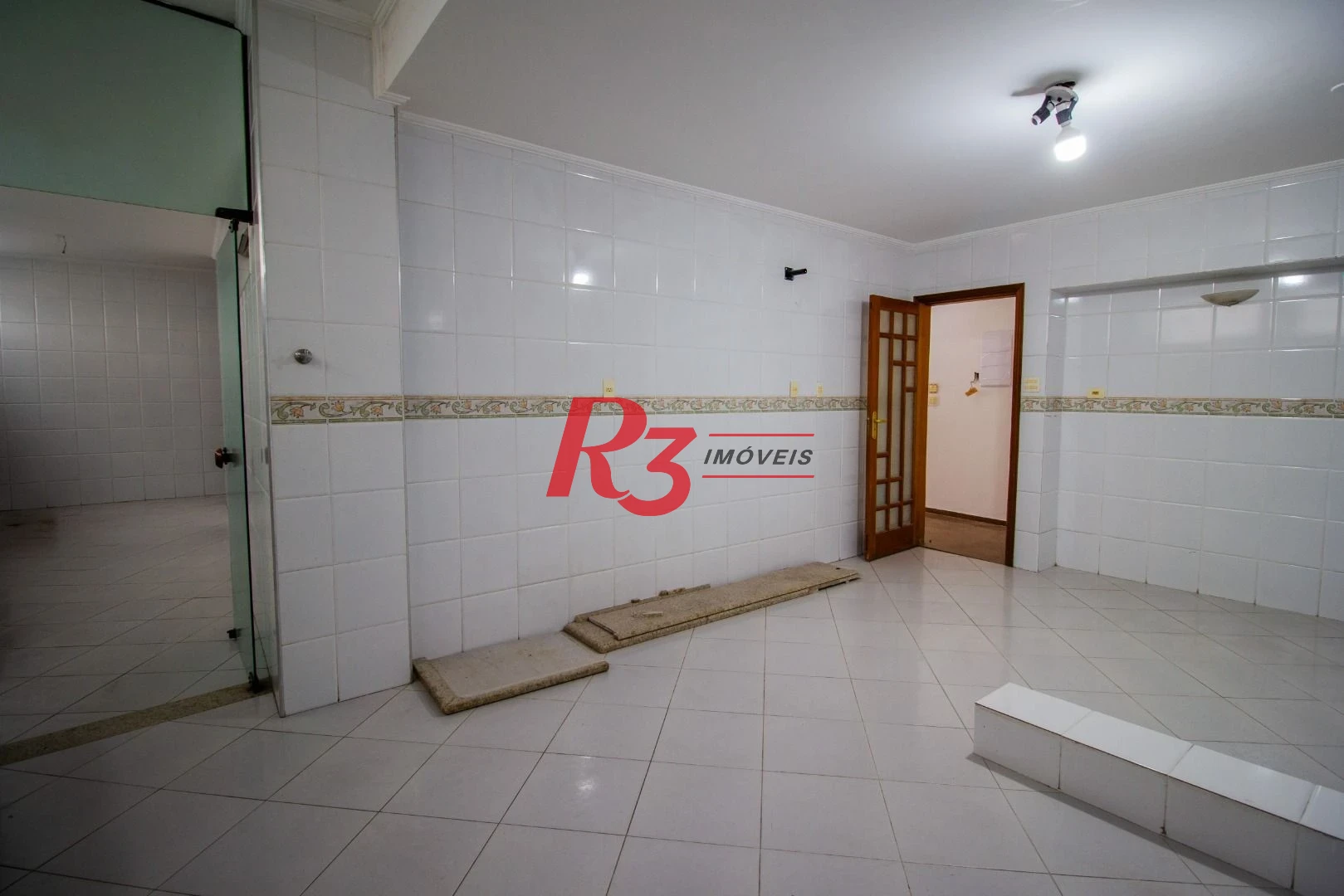 Casa com 4 dormitórios para alugar, 385 m² por R$ 20.934,21/mês - Ponta da Praia - Santos/SP