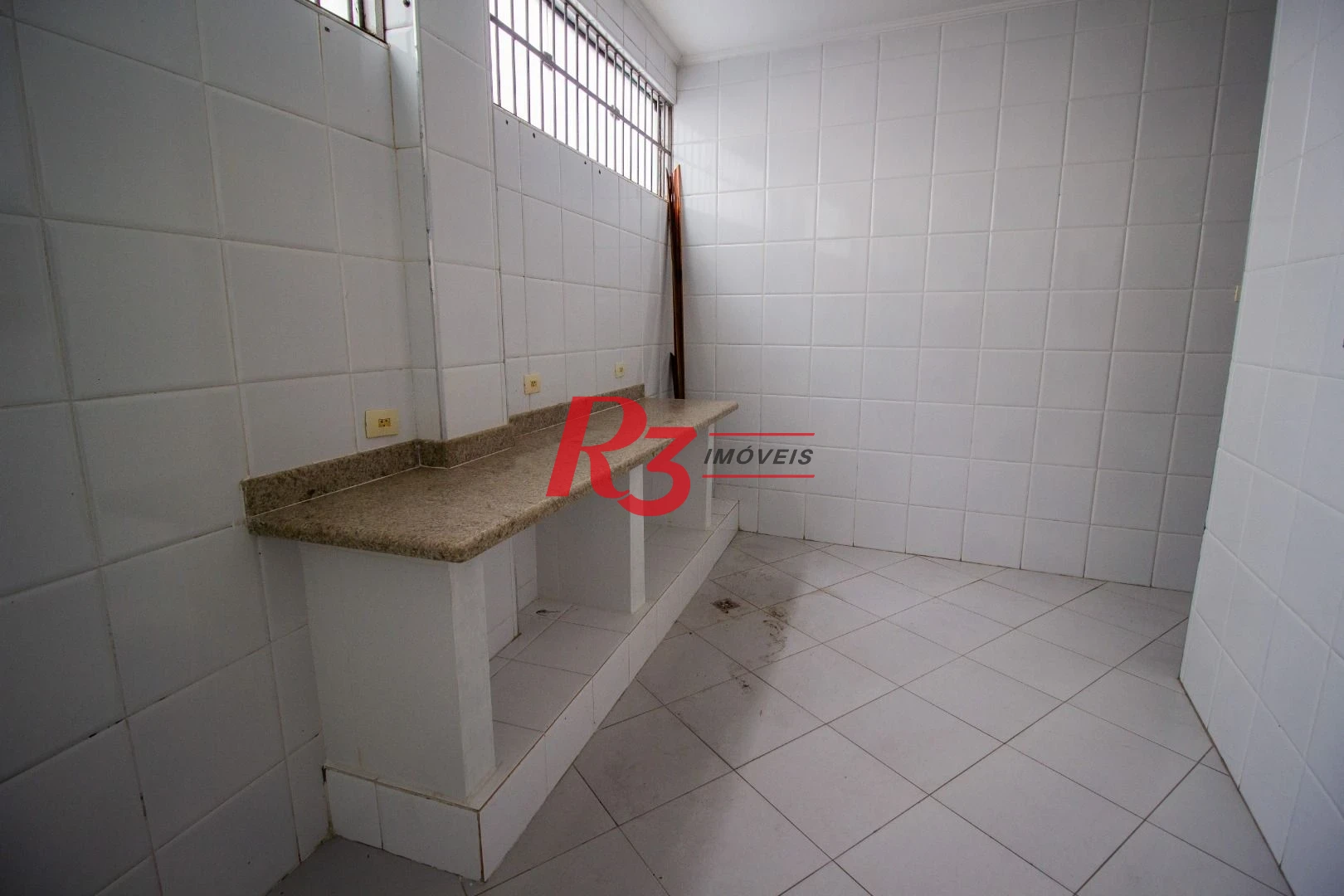 Casa com 4 dormitórios para alugar, 385 m² por R$ 20.934,21/mês - Ponta da Praia - Santos/SP