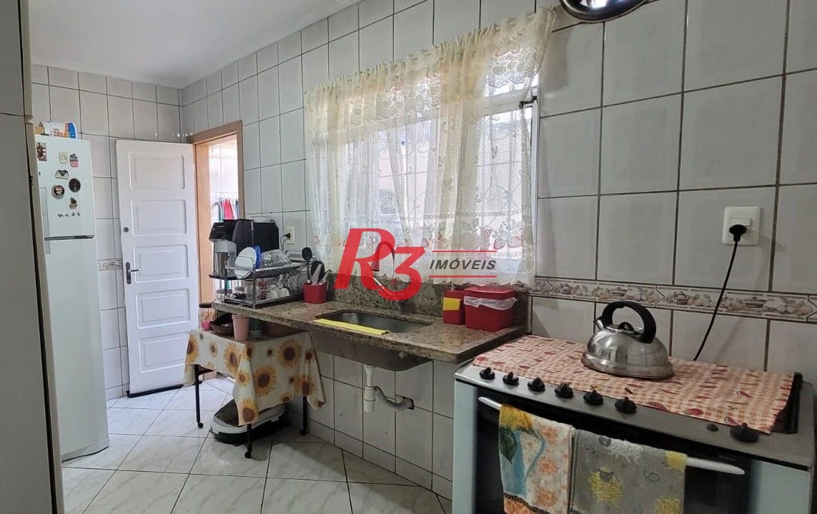 Apartamento com 2 dormitórios à venda, 69 m² por R$ 320.000,00 - Vila Matias - Santos/SP