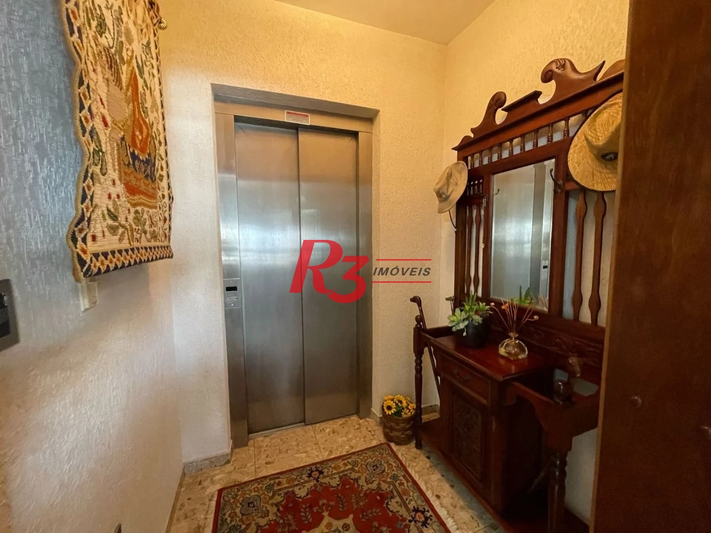 Apartamento com 3 dormitórios à venda, 245 m² por R$ 2.120.000,00 - Boqueirão - Santos/SP