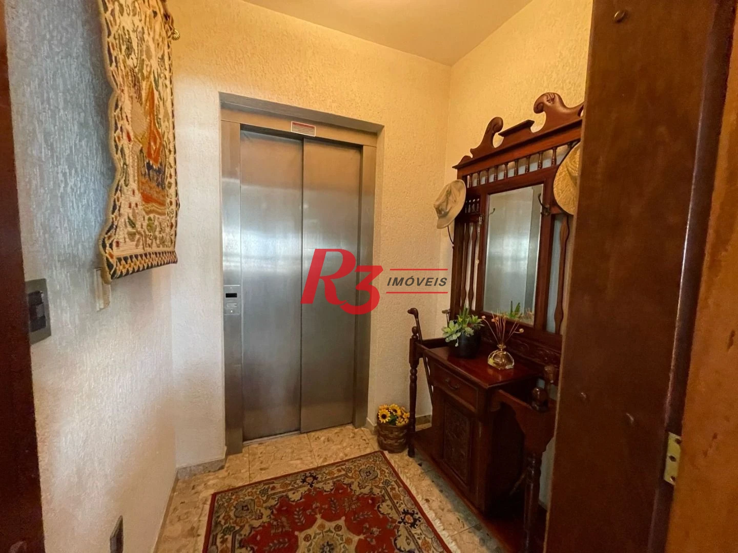 Apartamento com 3 dormitórios à venda, 245 m² por R$ 2.120.000,00 - Boqueirão - Santos/SP