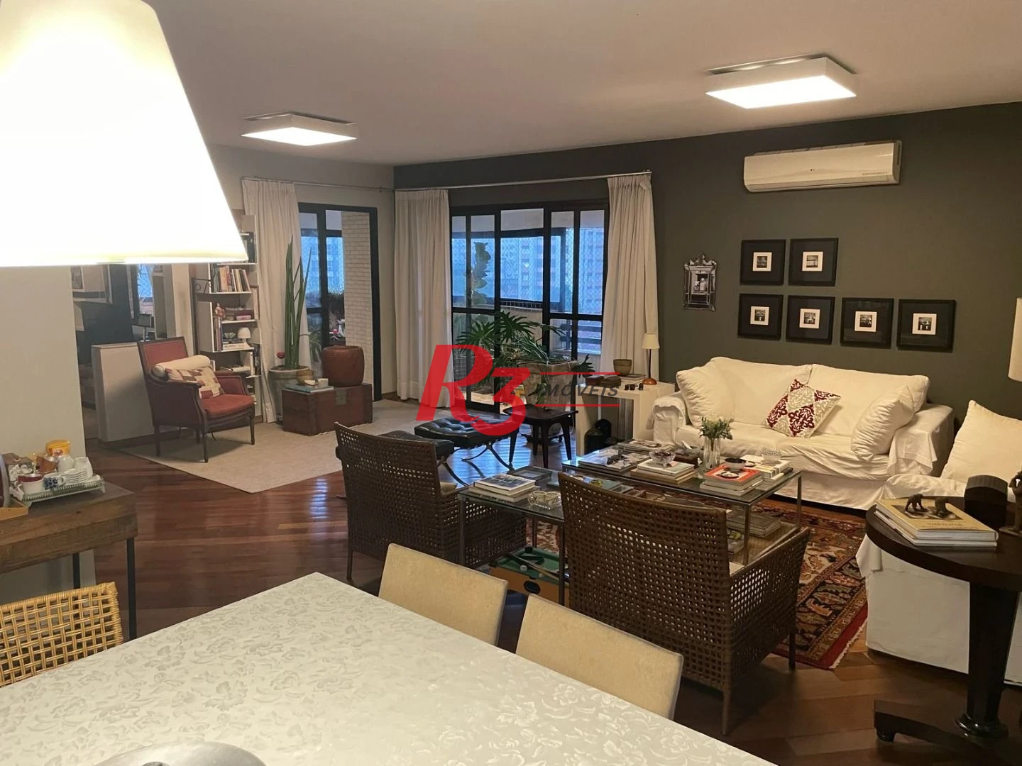 Apartamento com 3 dormitórios à venda, 212 m² por R$ 2.100.000,00 - Boqueirão - Santos/SP