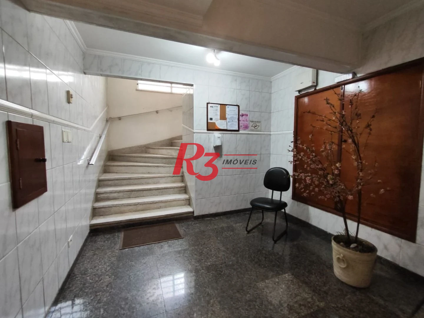 Apartamento com 3 dormitórios à venda, 128 m² por R$ 750.000,00 - Boqueirão - Santos/SP