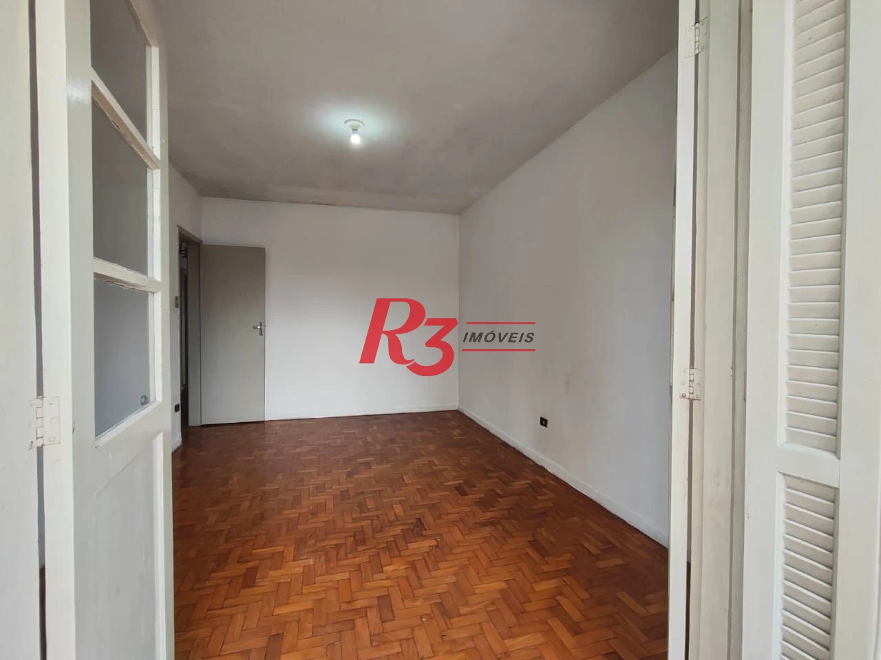 Apartamento com 3 dormitórios à venda, 128 m² por R$ 750.000,00 - Boqueirão - Santos/SP