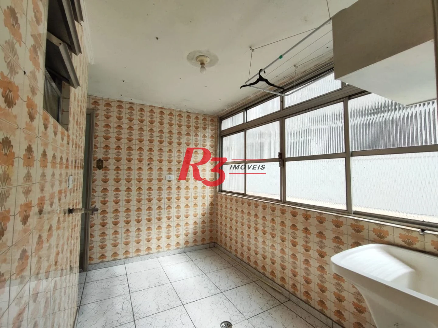 Apartamento com 3 dormitórios à venda, 128 m² por R$ 750.000,00 - Boqueirão - Santos/SP