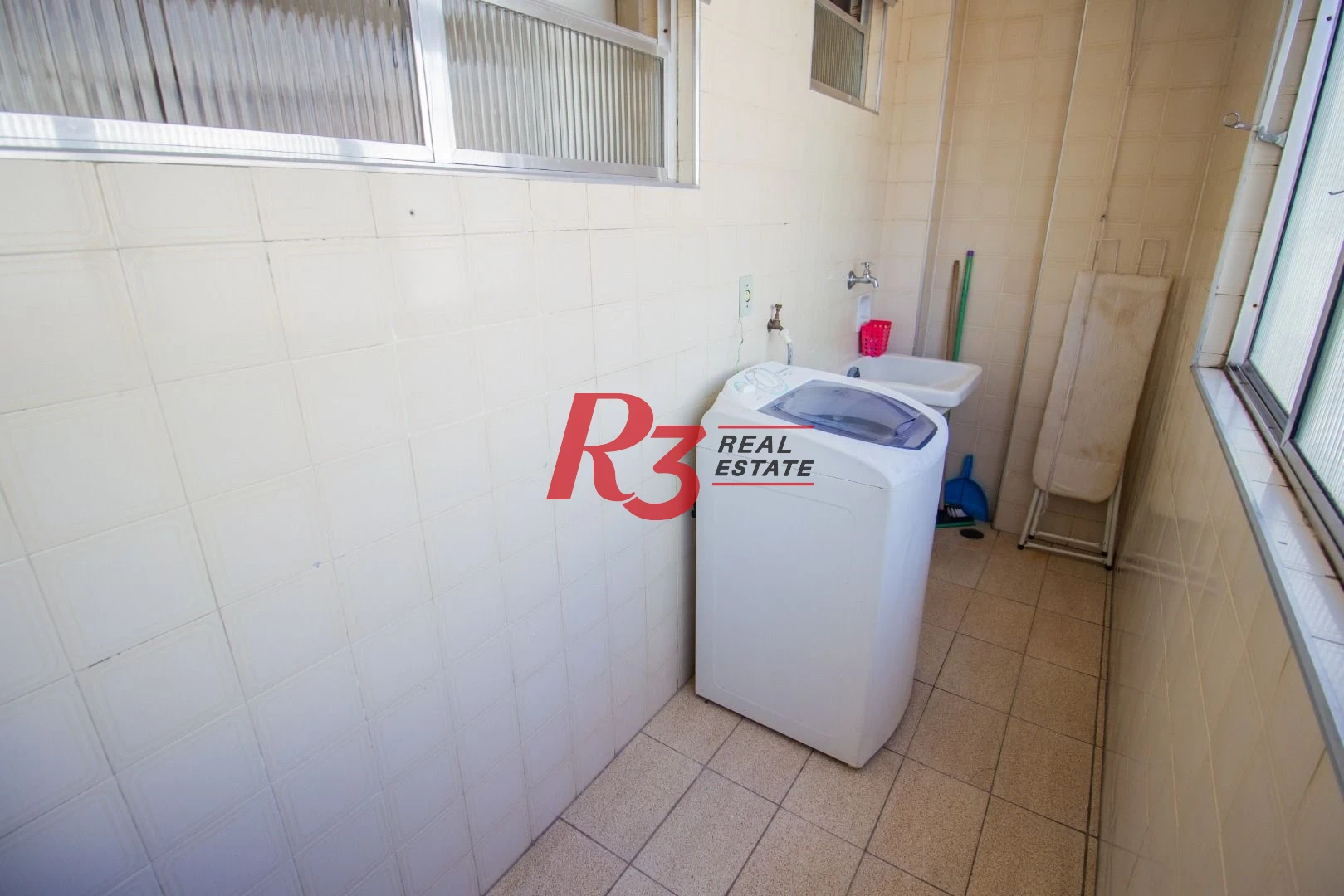 Apartamento para alugar, 60 m² por R$ 3.200,00/mês - Gonzaga - Santos/SP
