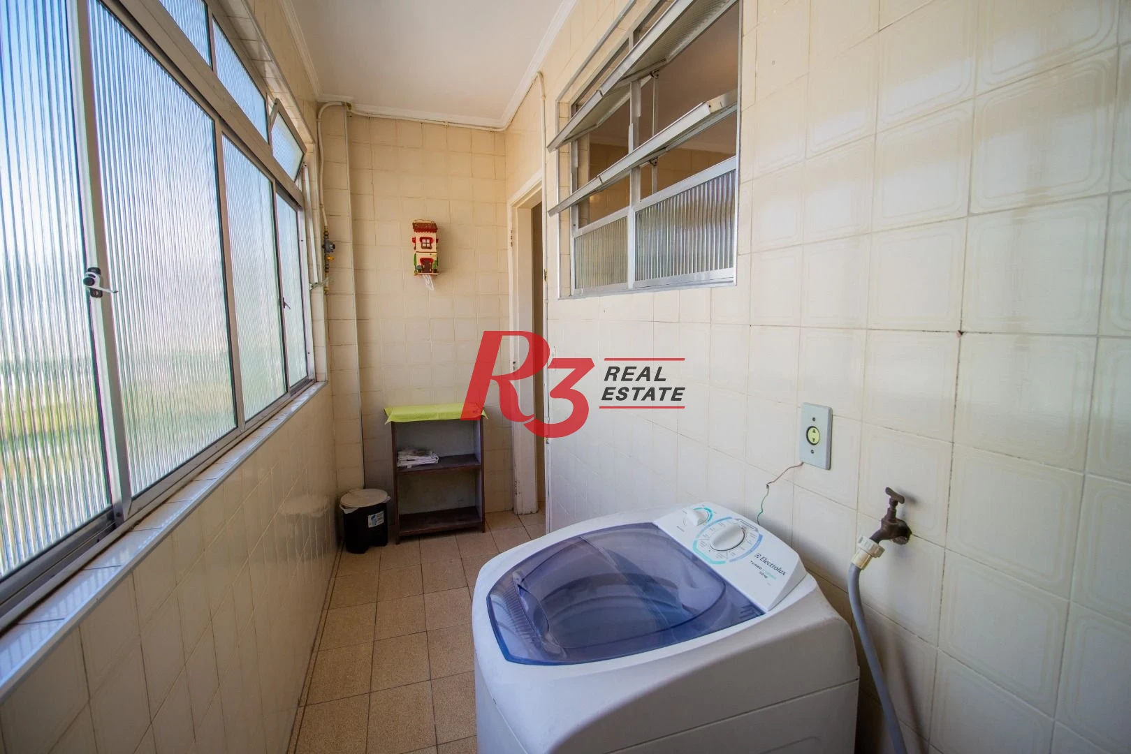 Apartamento para alugar, 60 m² por R$ 3.200,00/mês - Gonzaga - Santos/SP
